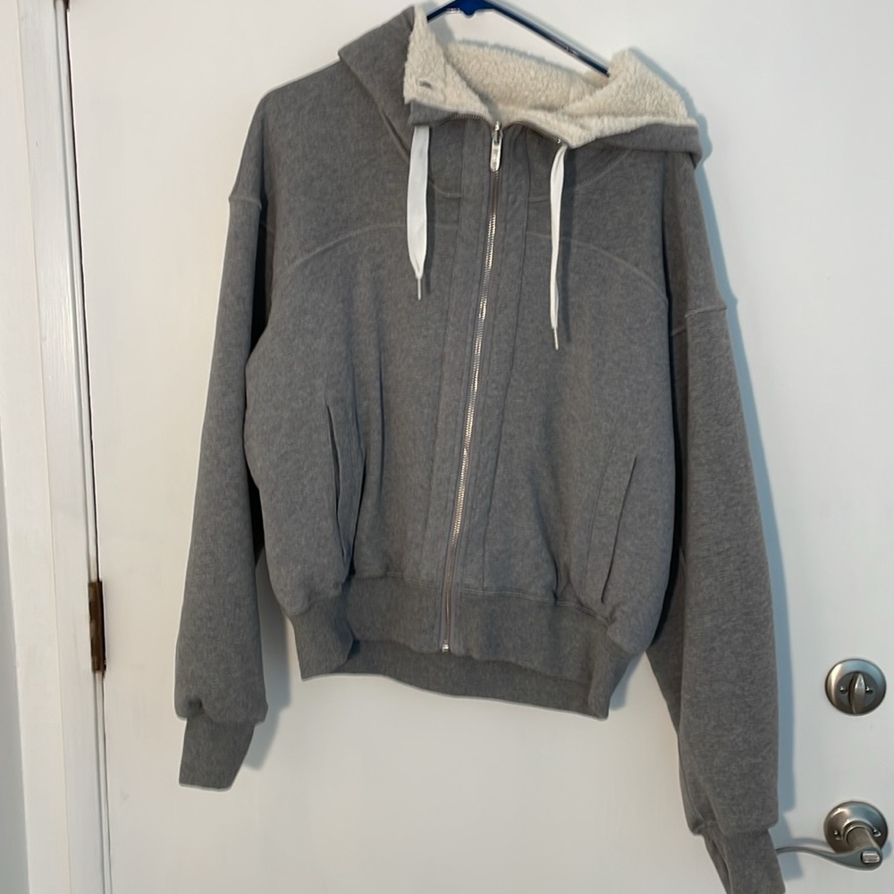 EUC lululemon Short Sweet and Sherpa Jacket Sz XL
